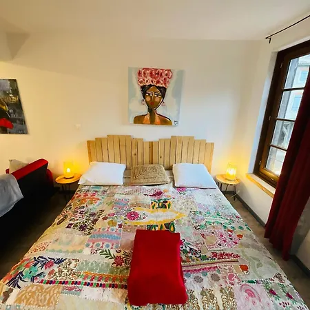 Labyrinthe Sur La Place D, Hotes , Calme ,netflix * Mirepoix (Ariege)