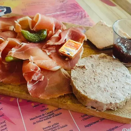 Labyrinthe Sur La Place D, Hotes , Calme ,netflix Appartamento *