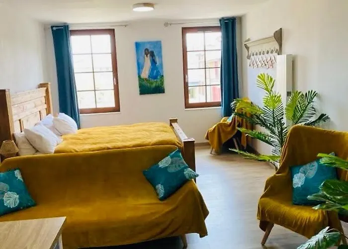 شقة Labyrinthe Sur La Place D, Hotes , Calme ,netflix ماريبواه