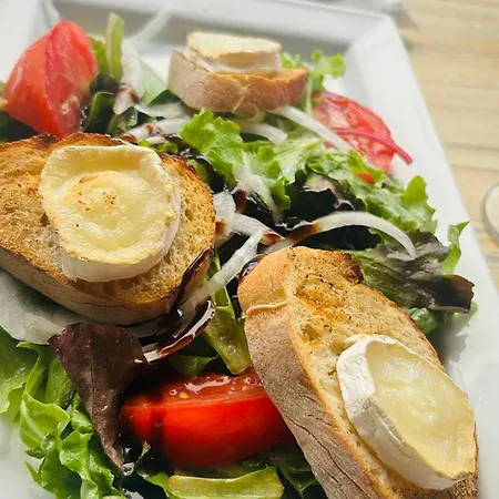 Labyrinthe Sur La Place D, Hotes , Calme ,netflix Мирпуа