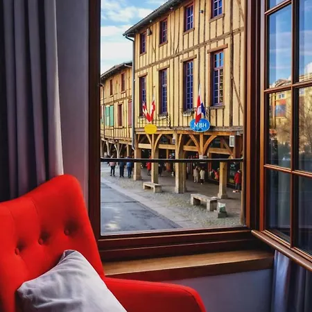 Labyrinthe Sur La Place D, Hotes , Calme ,netflix 米尔普瓦