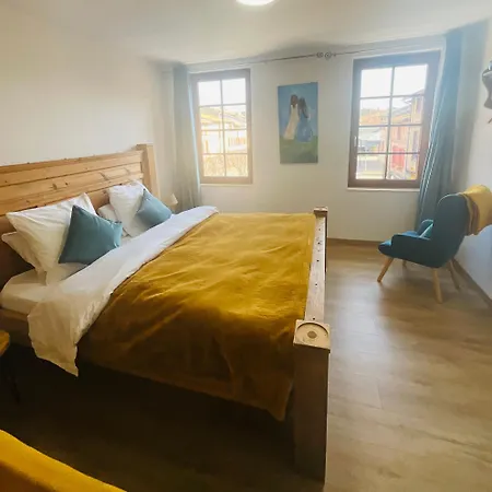 Labyrinthe Sur La Place D, Hotes , Calme ,netflix * Mirepoix (Ariege)