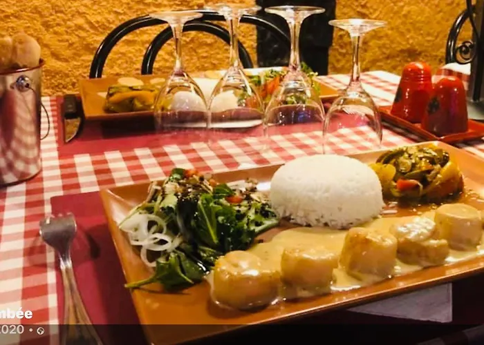 Labyrinthe Sur La Place D, Hotes , Calme ,netflix Daire