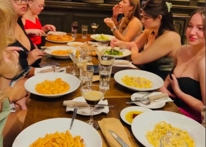 Labyrinthe Sur La Place D, Hotes , Calme ,netflix Daire *