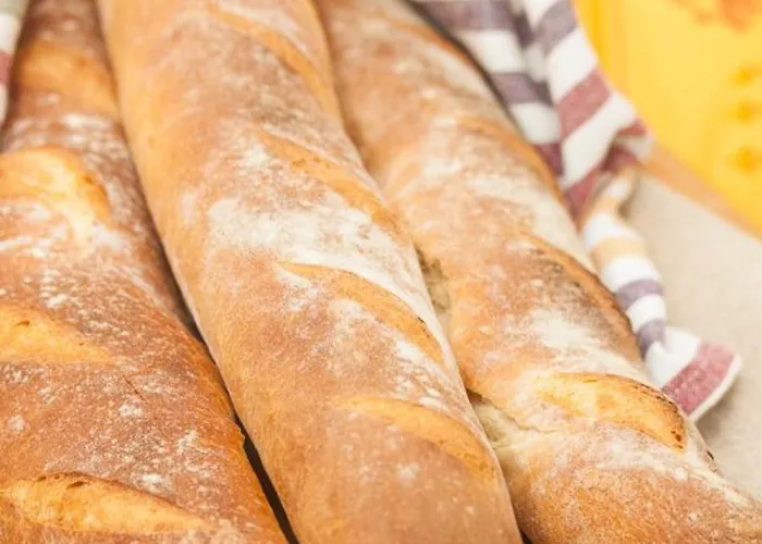 Labyrinthe Sur La Place D, Hotes , Calme ,netflix Mirepoix (Ariege)