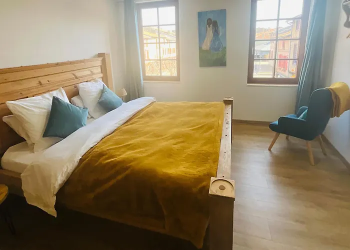 Labyrinthe Sur La Place D, Hotes , Calme ,netflix * Mirepoix (Ariege)