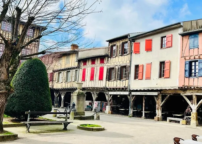 Labyrinthe Sur La Place D, Hotes , Calme ,netflix Apartmán *